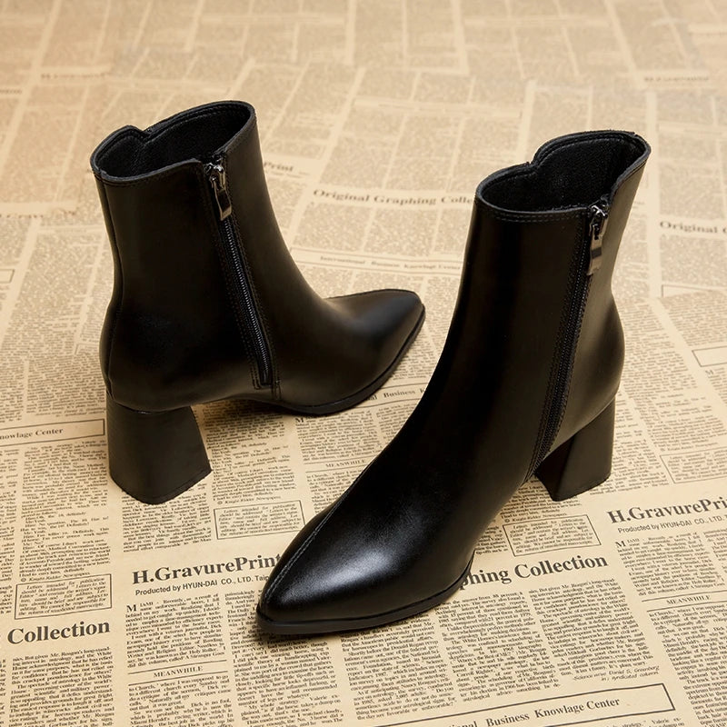 British Style Thin Women's Pointed Toe Boots